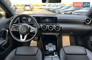 Седан Mercedes-Benz CLA-Class 2021 в 