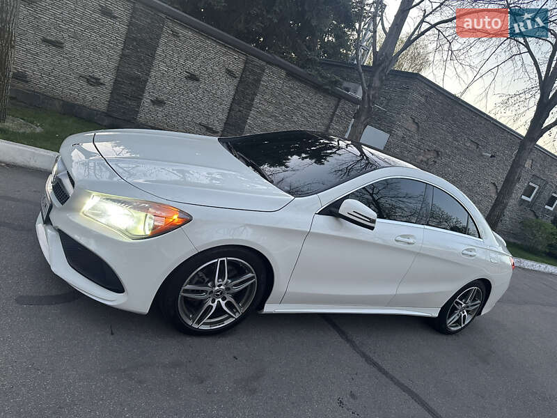Седан Mercedes-Benz CLA-Class 2017 в Дніпрі