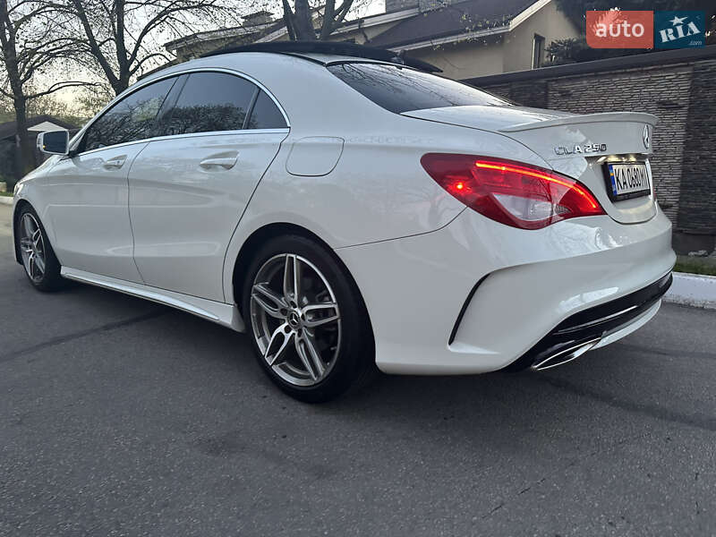 Седан Mercedes-Benz CLA-Class 2017 в Дніпрі