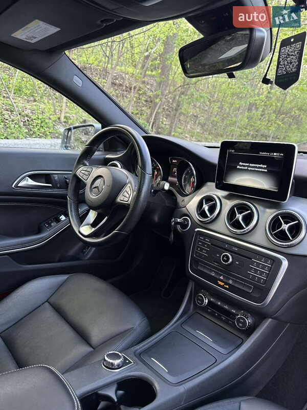 Седан Mercedes-Benz CLA-Class 2015 в Киеве