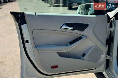 Седан Mercedes-Benz CLA-Class 2015 в 