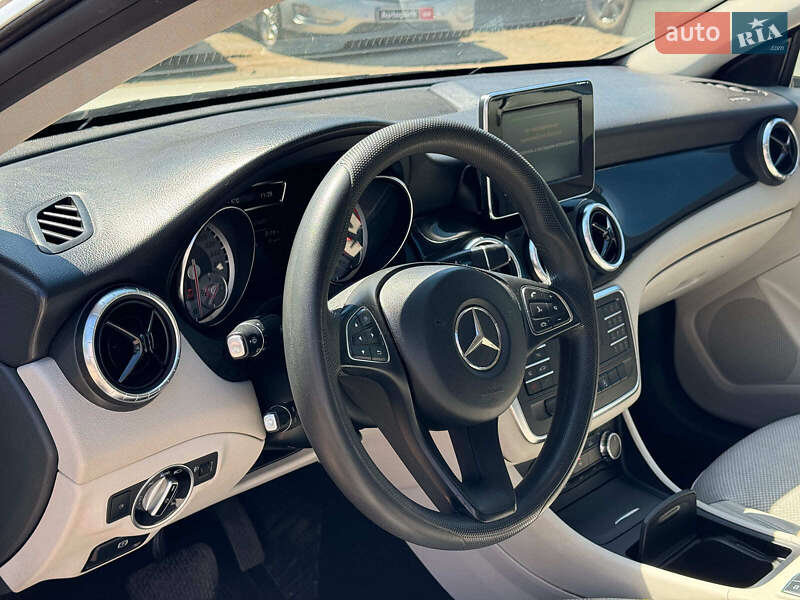 Седан Mercedes-Benz CLA-Class 2015 в Виннице