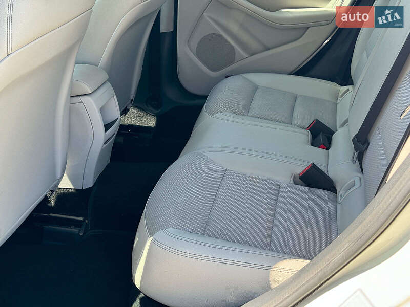 Седан Mercedes-Benz CLA-Class 2015 в Виннице