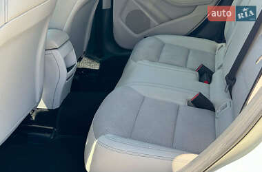 Седан Mercedes-Benz CLA-Class 2015 в 