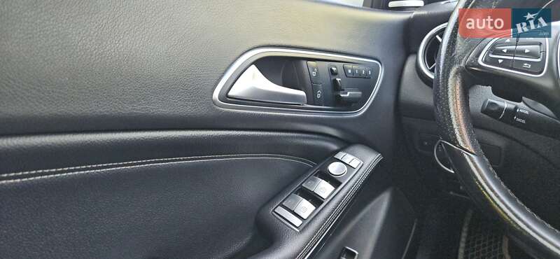 Седан Mercedes-Benz CLA-Class 2016 в Кривом Роге фото 18 Седан Mercedes-Benz CLA-Class 2016 в Кривом Роге
