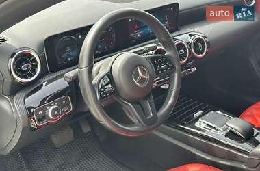 Седан Mercedes-Benz CLA-Class 2019 в 
