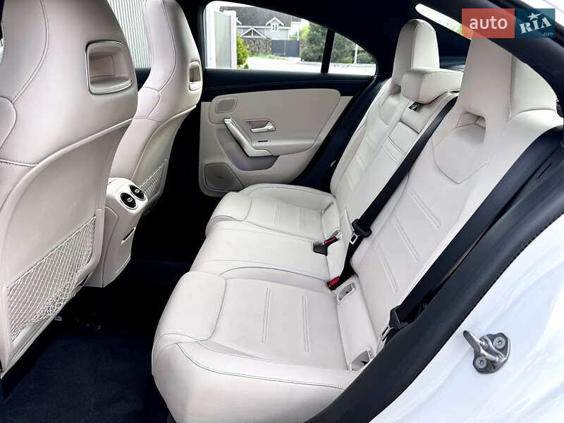 Седан Mercedes-Benz CLA-Class 2019 в Киеве