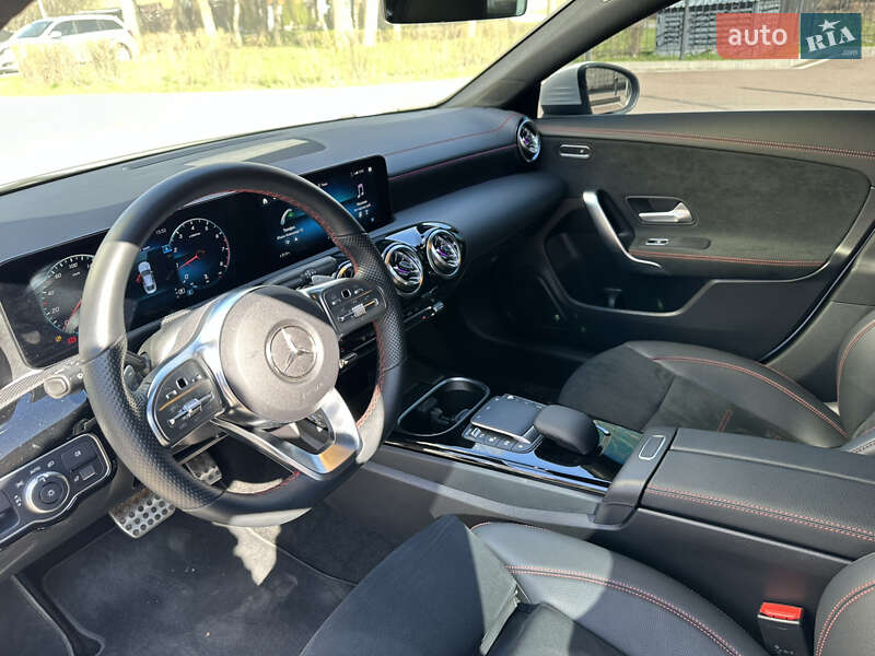 Седан Mercedes-Benz CLA-Class 2022 в Чернигове