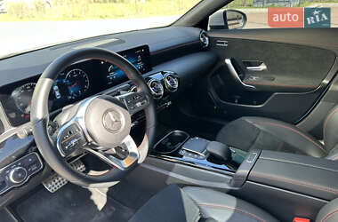 Седан Mercedes-Benz CLA-Class 2022 в 