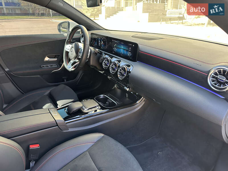 Седан Mercedes-Benz CLA-Class 2022 в Чернигове