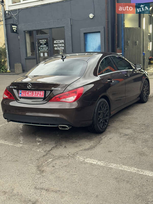 Седан Mercedes-Benz CLA-Class 2015 в Львове