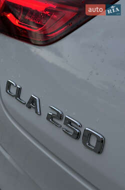 Седан Mercedes-Benz CLA-Class 2021 в 