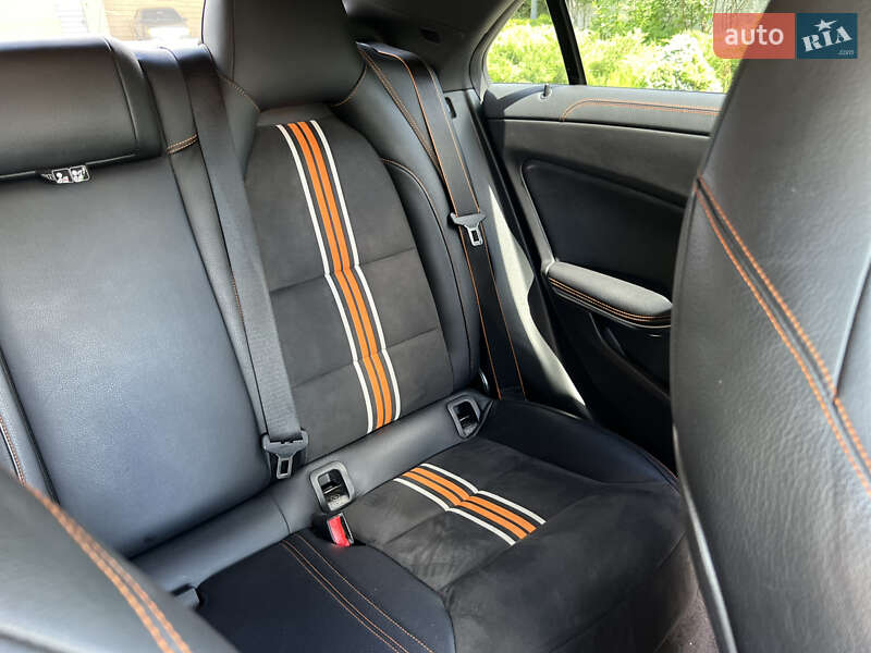 Седан Mercedes-Benz CLA-Class 2015 в Киеве фото 21 Седан Mercedes-Benz CLA-Class 2015 в Киеве