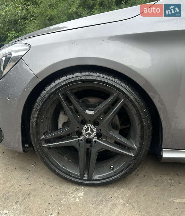 Седан Mercedes-Benz CLA-Class 2017 в Киеве