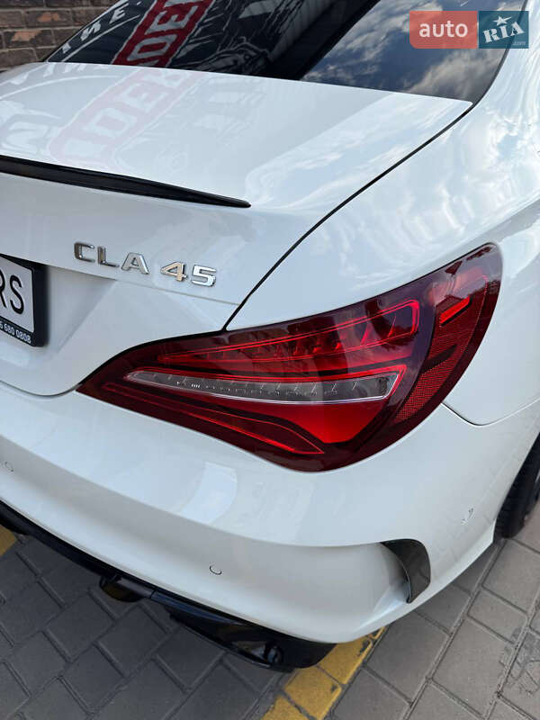 Седан Mercedes-Benz CLA-Class 2016 в Днепре