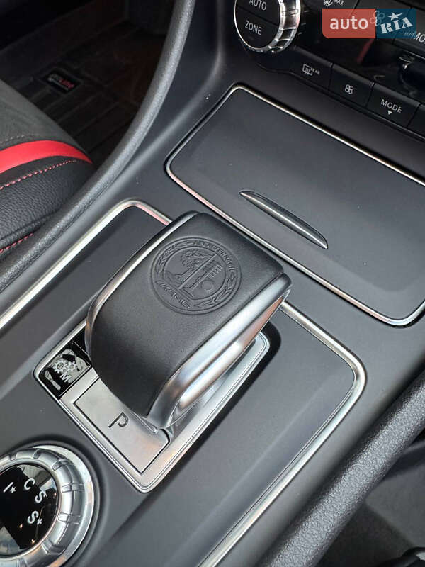 Седан Mercedes-Benz CLA-Class 2016 в Днепре
