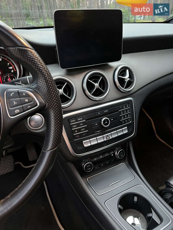 Седан Mercedes-Benz CLA-Class 2018 в Черкасах