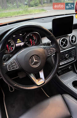 Седан Mercedes-Benz CLA-Class 2018 в 