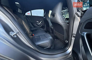 Седан Mercedes-Benz CLA-Class 2020 в 