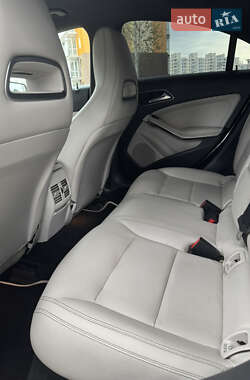 Седан Mercedes-Benz CLA-Class 2016 в 