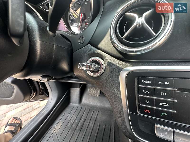Седан Mercedes-Benz CLA-Class 2019 в Одессе