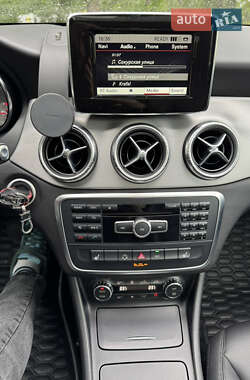 Седан Mercedes-Benz CLA-Class 2013 в 