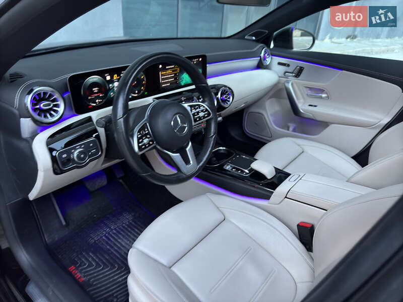 Седан Mercedes-Benz CLA-Class 2019 в Киеве