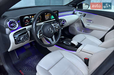 Седан Mercedes-Benz CLA-Class 2019 в 
