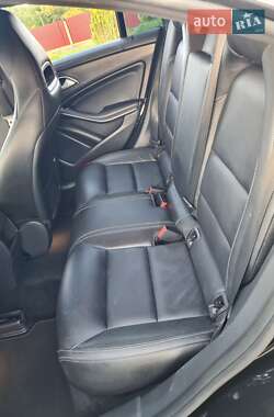 Седан Mercedes-Benz CLA-Class 2016 в 