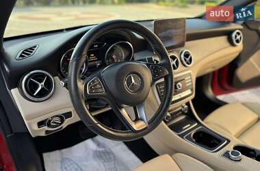 Седан Mercedes-Benz CLA-Class 2018 в 