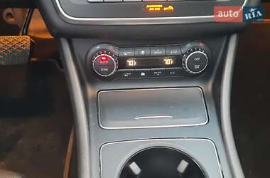 Седан Mercedes-Benz CLA-Class 2016 в 