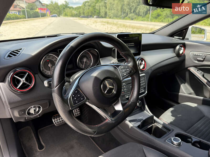 Седан Mercedes-Benz CLA-Class 2015 в Днепре