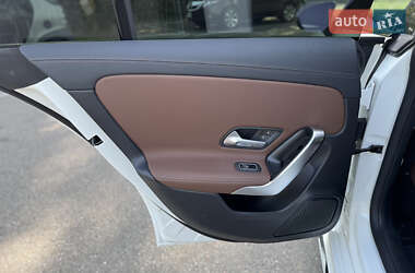 Седан Mercedes-Benz CLA-Class 2022 в 
