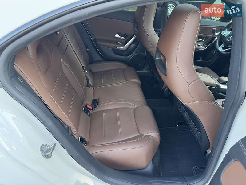 Седан Mercedes-Benz CLA-Class 2022 в Києві