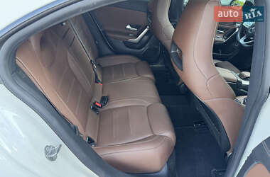 Седан Mercedes-Benz CLA-Class 2022 в 