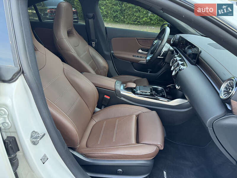 Седан Mercedes-Benz CLA-Class 2022 в Києві