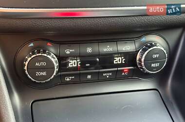 Седан Mercedes-Benz CLA-Class 2014 в 