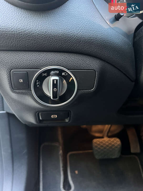 Седан Mercedes-Benz CLA-Class 2013 в Киеве