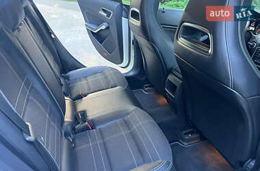 Седан Mercedes-Benz CLA-Class 2013 в 