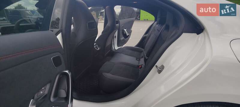 Седан Mercedes-Benz CLA-Class 2024 в Киеве