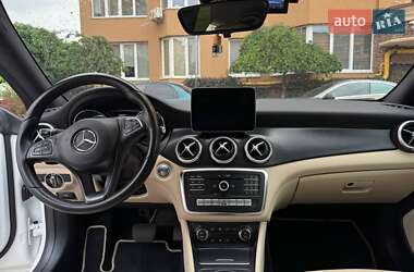 Седан Mercedes-Benz CLA-Class 2018 в 