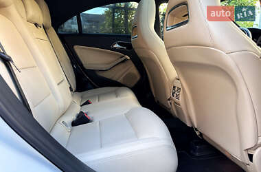 Седан Mercedes-Benz CLA-Class 2018 в 