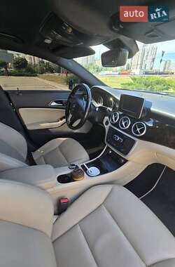 Седан Mercedes-Benz CLA-Class 2013 в 