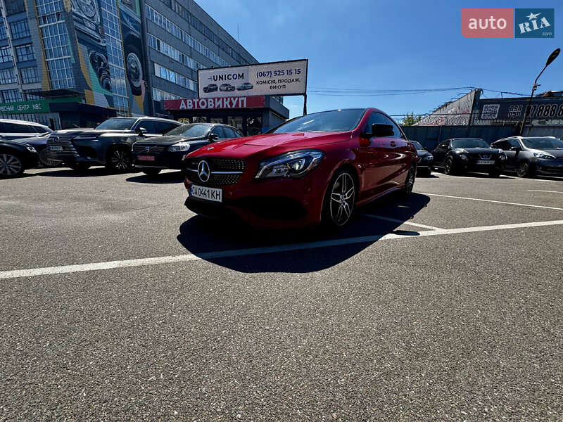 Седан Mercedes-Benz CLA-Class 2018 в Киеве