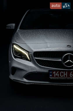 Седан Mercedes-Benz CLA-Class 2019 в Києві