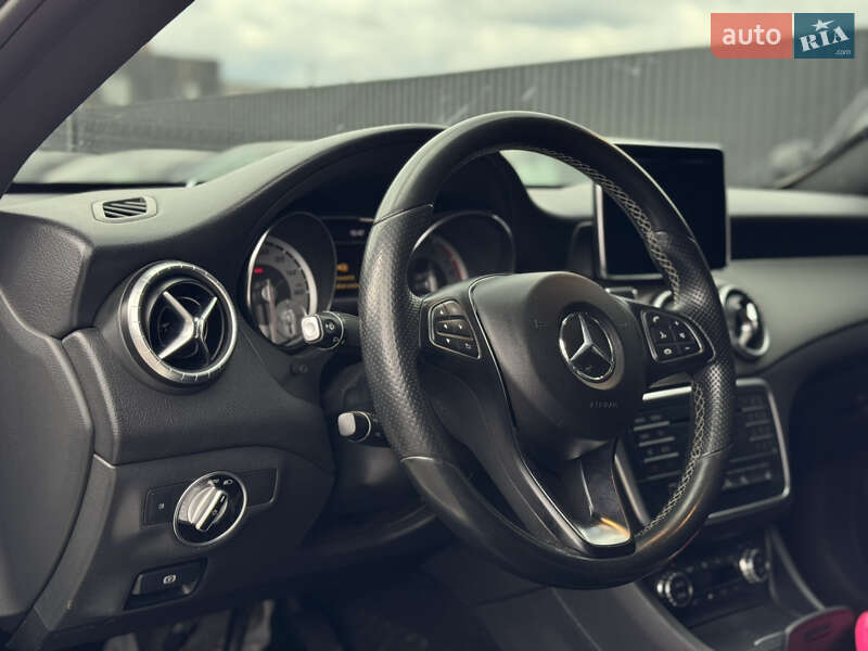 Седан Mercedes-Benz CLA-Class 2014 в Львові