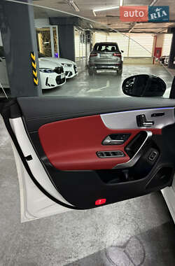 Седан Mercedes-Benz CLA-Class 2022 в 