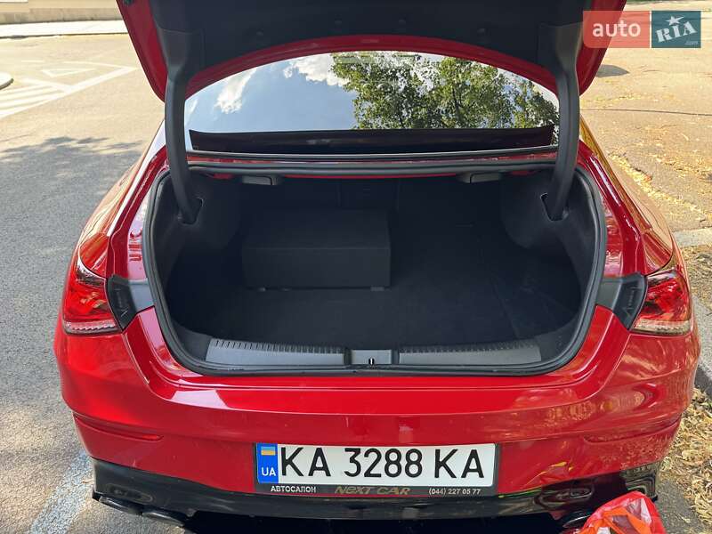 Седан Mercedes-Benz CLA-Class 2019 в Киеве