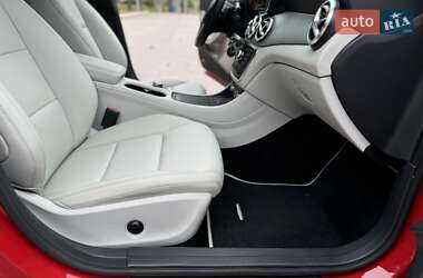 Седан Mercedes-Benz CLA-Class 2013 в 