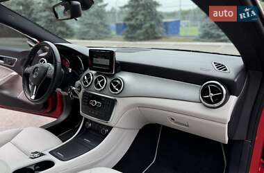 Седан Mercedes-Benz CLA-Class 2013 в 